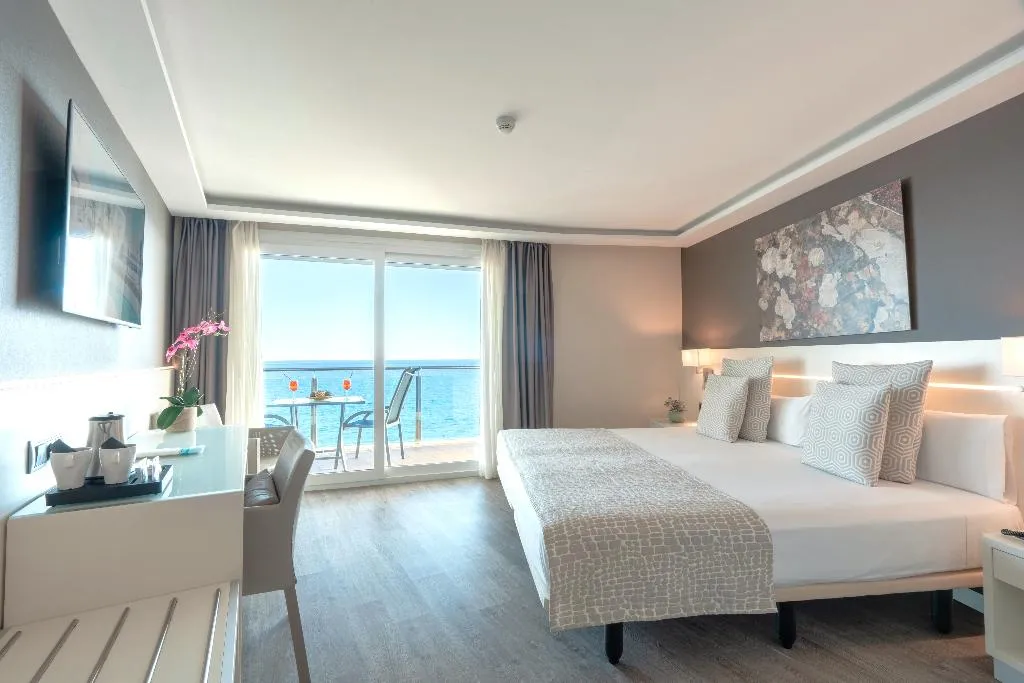 DOUBLE SINGLE USE SEA VIEW Room, Calipolis, Costa Brava