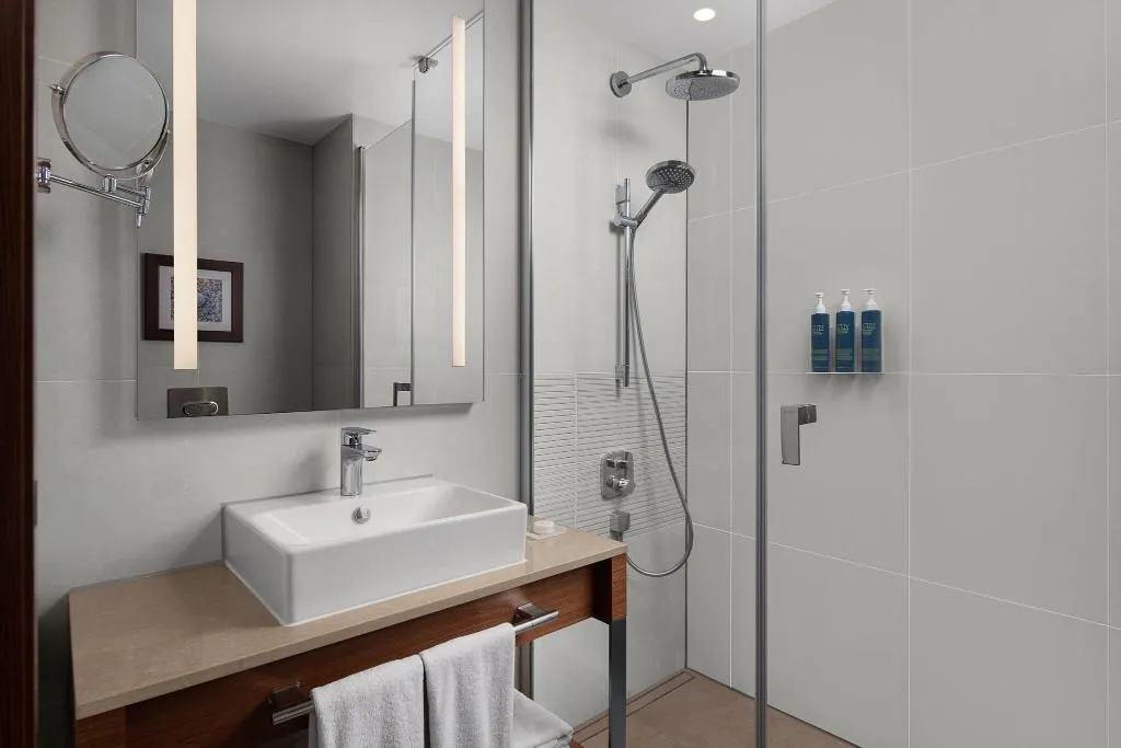DOUBLE CITY VIEW Room, Four Points By Sheraton Izmir, Izmir