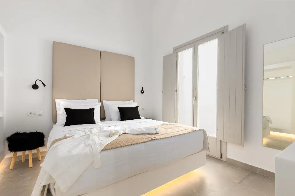 SUITE TWO BEDROOMS Room, Serapias Suites, Santorini