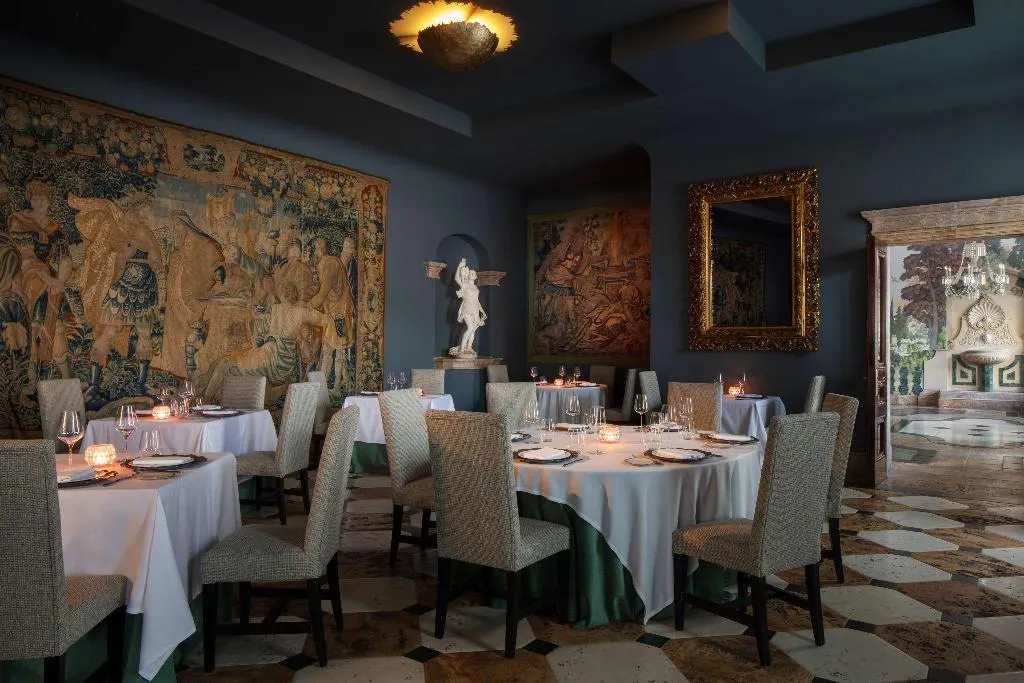 Restaurant, Anantara Villa Padierna Palace Benahavis Marbella, Costa Del Sol