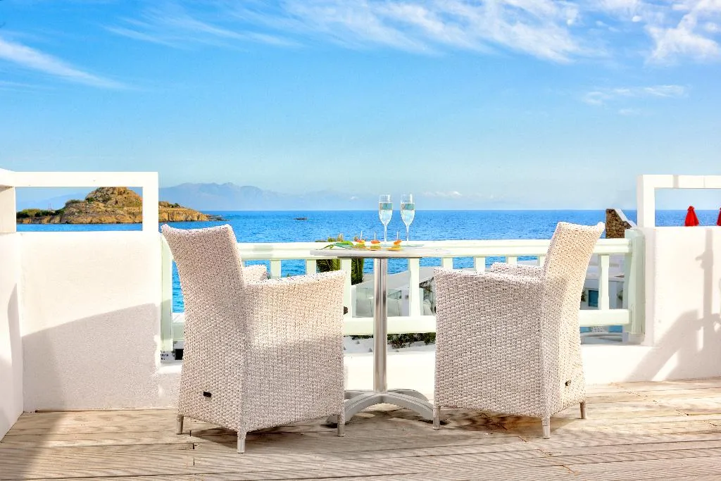 SUITE HONEYMOON Room, Petinos Beach, Mykonos
