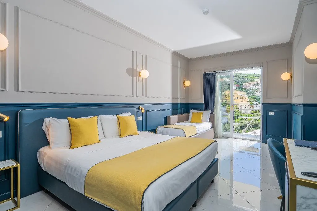 Room EXECUTIVE SEA VIEW Room, Mary Hotel, Naples