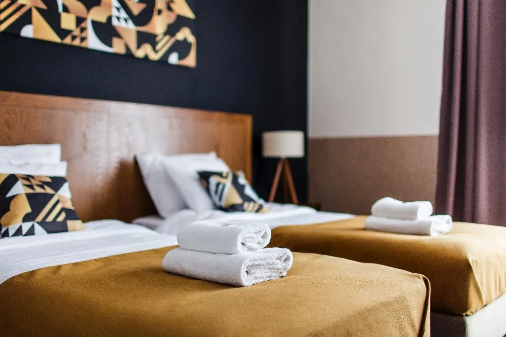 QUADRUPLE CITY VIEW Room, Zulian Aparthotel by Artery Hotels, Krakow