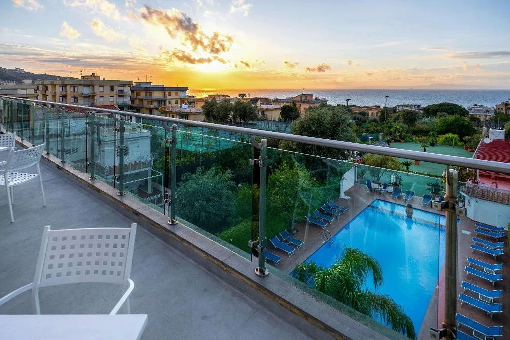 Terrace, Comfort Hotel Gardenia Sorrento Coast, Naples