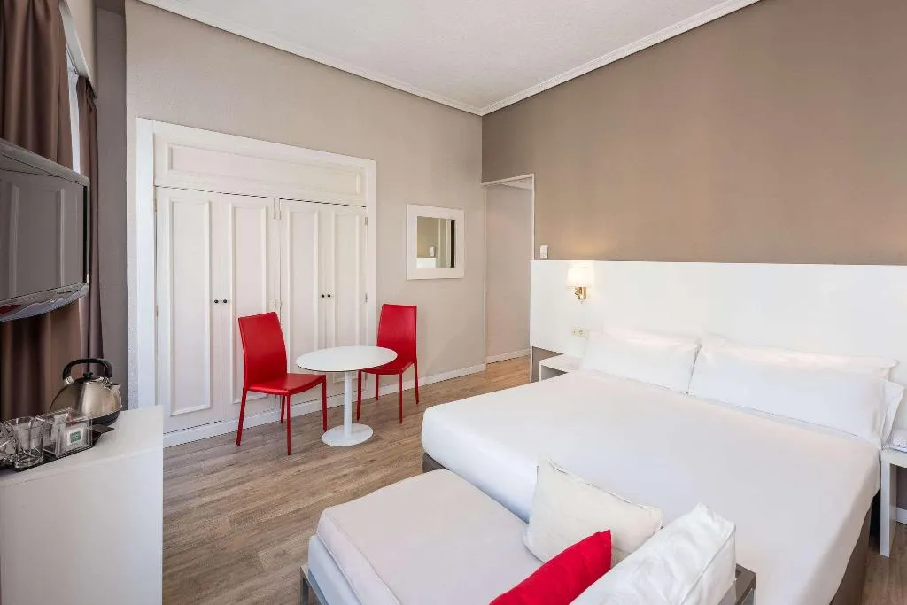 DOUBLE SUPERIOR WITH VIEWS Room, Zel Madrid, Madrid
