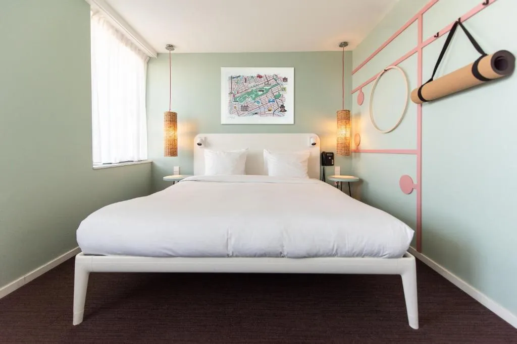 TRIPLE STANDARD Room, Conscious Hotel Vondel Park, Amsterdam