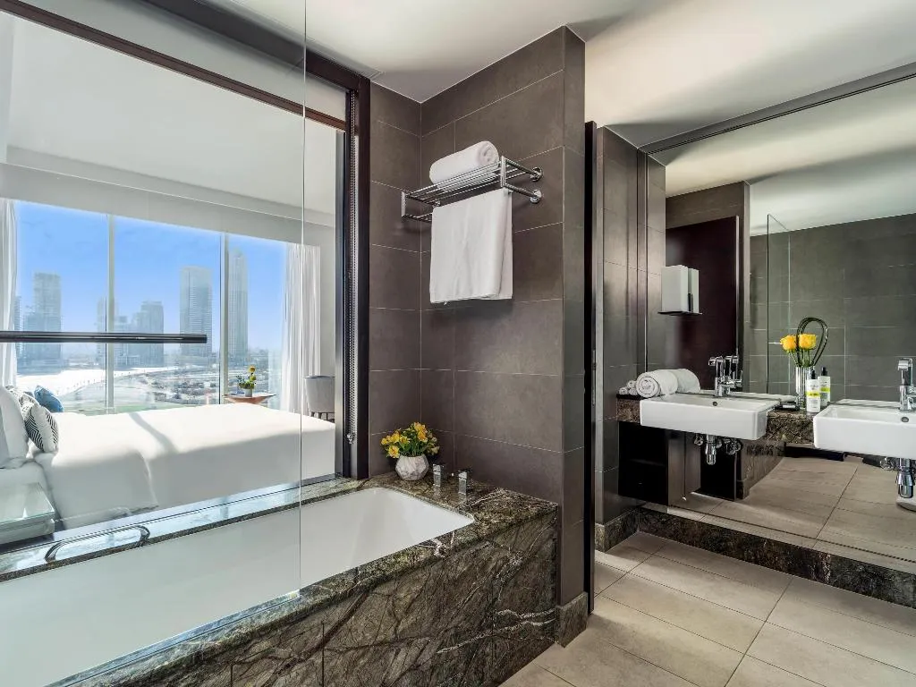 Room, Pullman Dubai Downtown, Dubai