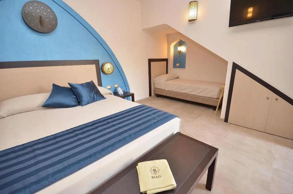 Room, RIAD - Comfort Rooms, Palermo