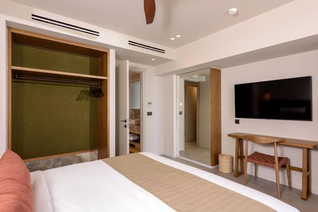 FAMILY ROOM SEA VIEW TWO BEDROOMS Room, Blue Sea Beach Affiliated by Melia, Crete