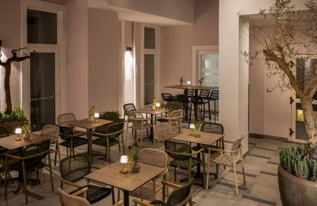 Terrace, Leonardo Boutique Hotel Rome Monti, Rome