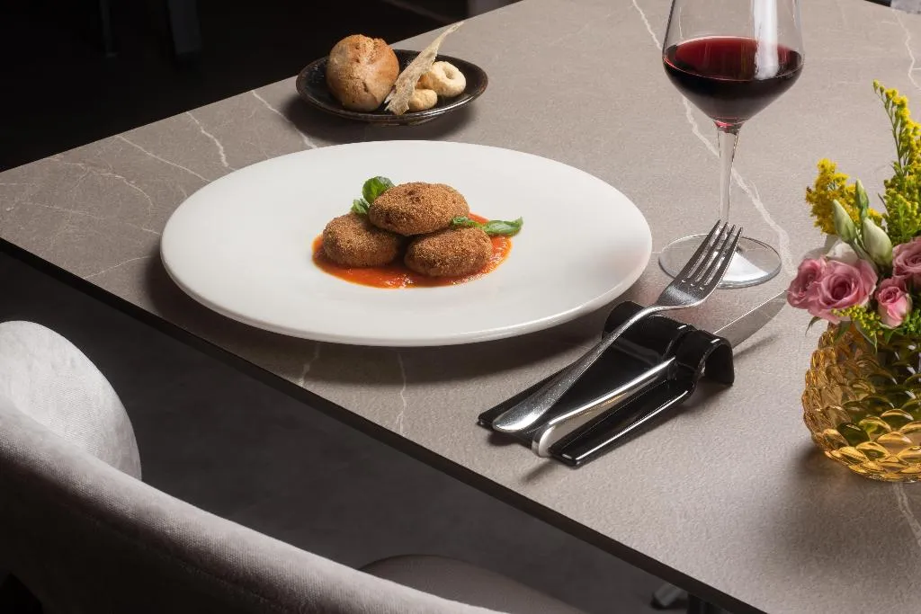Restaurant, NH Milano Machiavelli, Milan