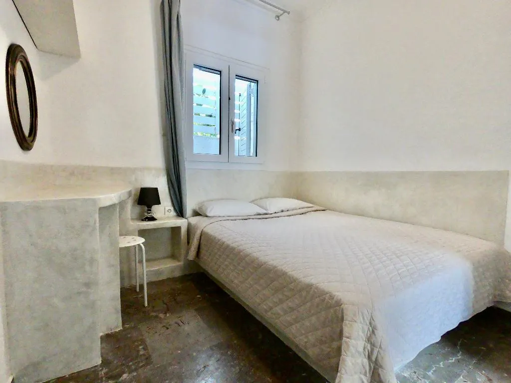 APARTMENT TWO BEDROOMS Room, Anny Studios Perissa Beach, Santorini