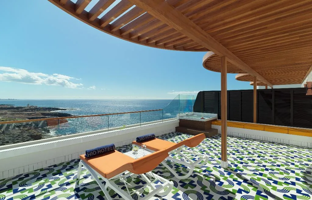 SUITE CAPACITY 4 Room, H10 Atlantic Sunset Horizons Collection, Tenerife