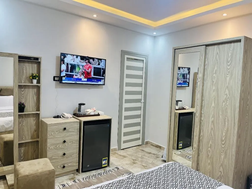 Room, Capital Of Pyramids Hotel, Cairo