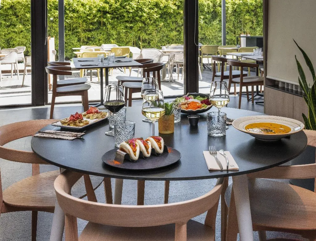 Restaurant, Innside Barcelona Aeropuerto, Barcelona