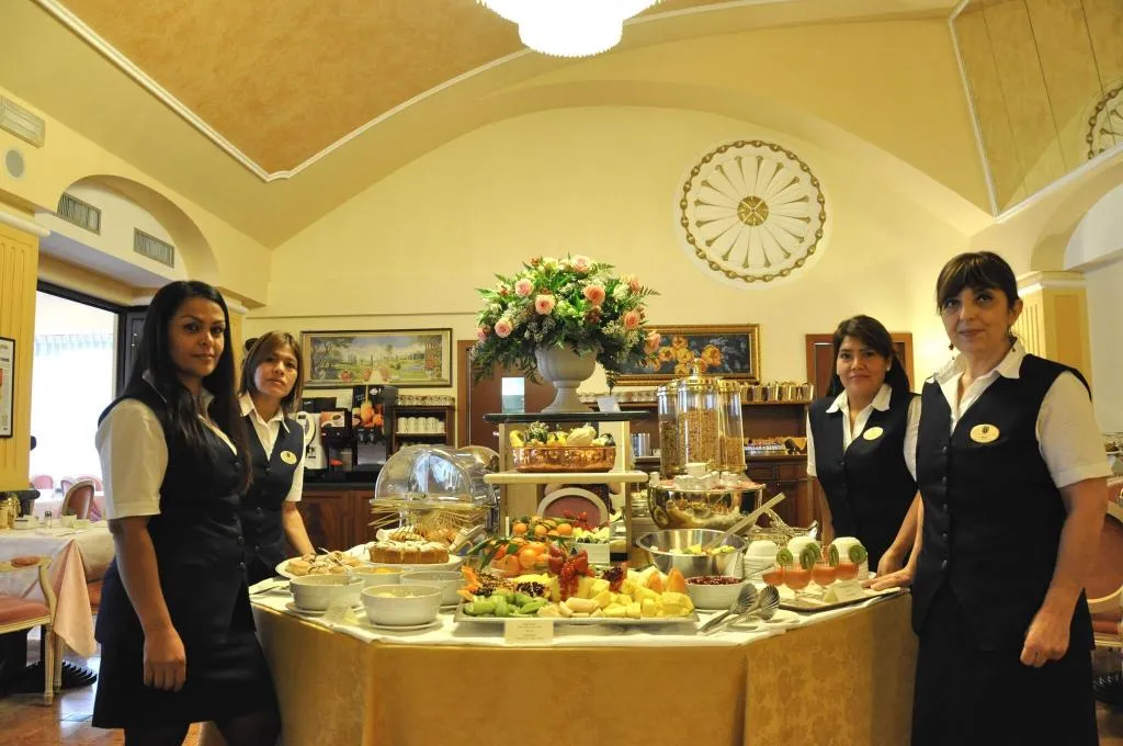 Restaurant, Santa Barbara, Milan