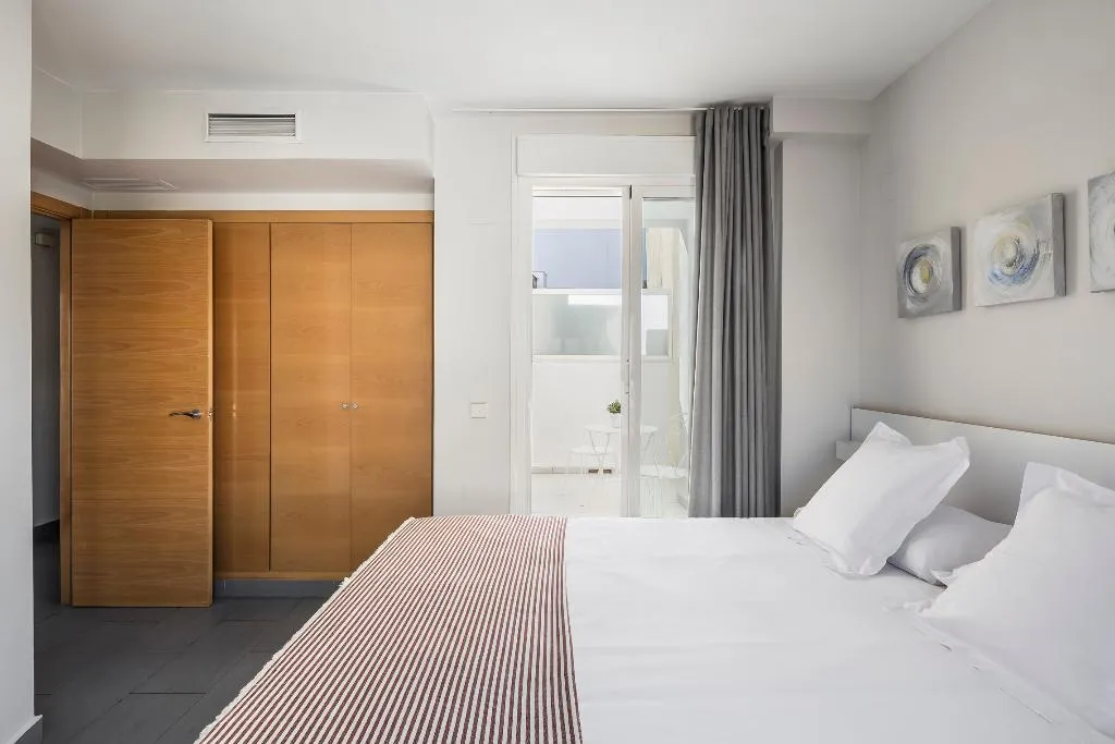 APARTMENT CAPACITY 2 ONE BEDROOM Room, Mon Suites Carmen, Valencia