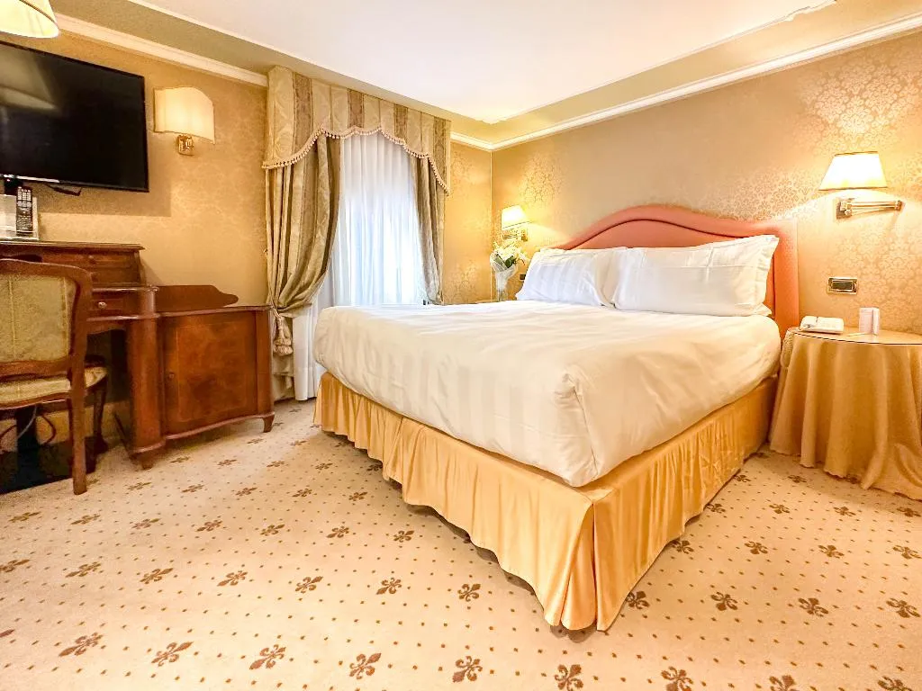 DOUBLE DELUXE Room, Colombina, Venice