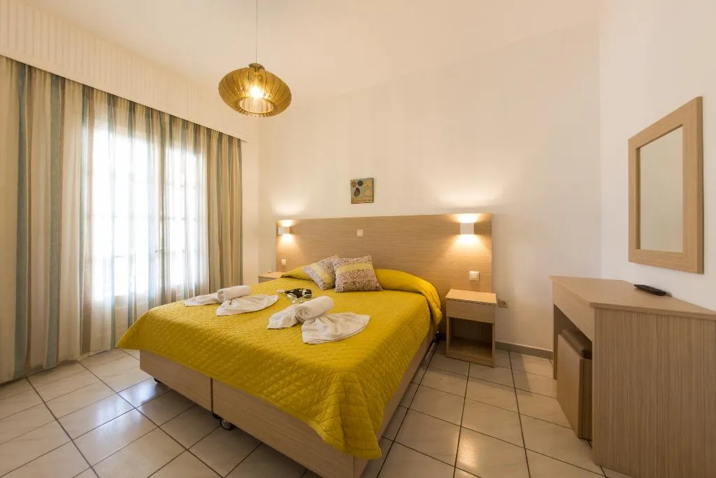 STUDIO POOL VIEW Room, Alykes Garden Village, Zante