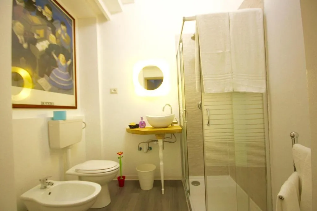 Room, Corso 151, Olbia