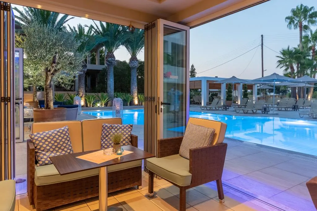Bar, Dedalos Hotel, Crete