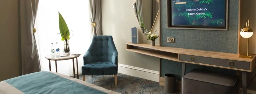 DOUBLE SUPERIOR Room, Iveagh Garden Hotel, Dublin