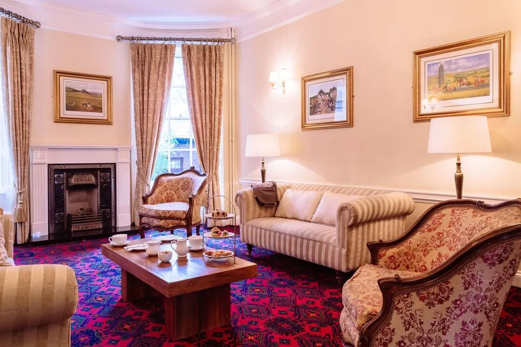Lobby, Staunton's on the Green, Dublin