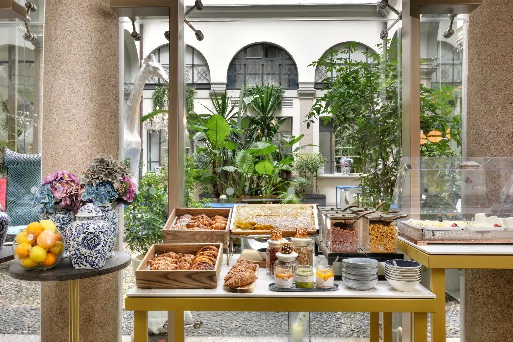 Restaurant, Hotel Indigo Milan - Corso Monforte, Milan