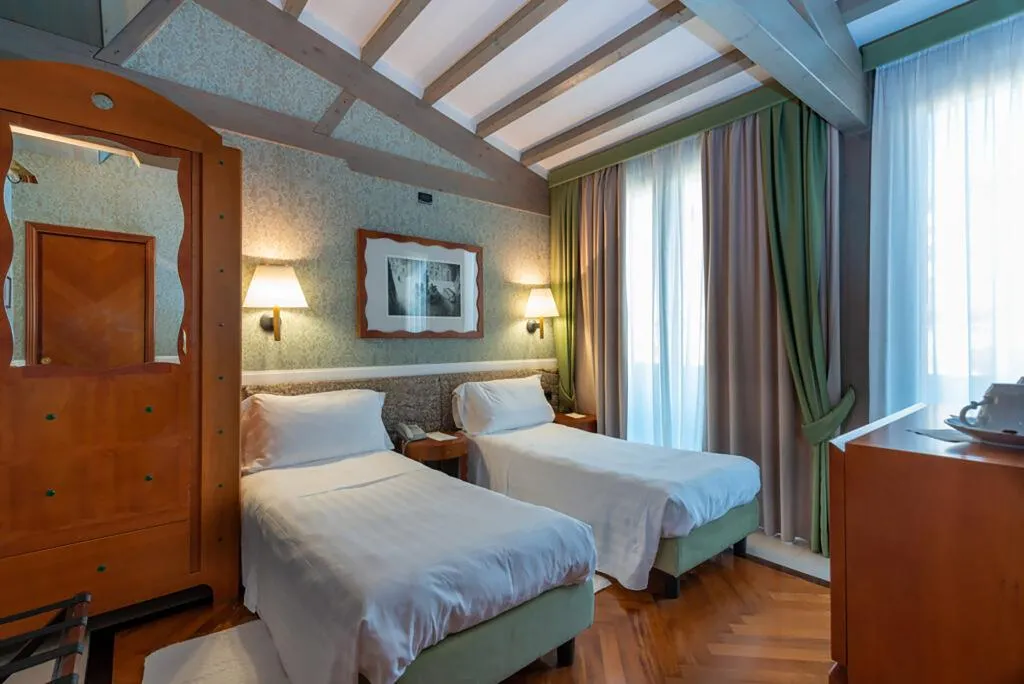 Double or Twin CLASSIC Room, Grand Hotel Ortigia, Catania