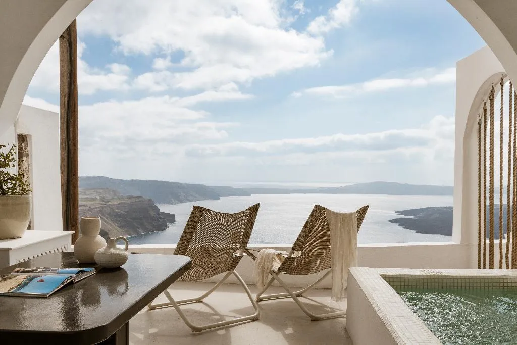 SUITE HONEYMOON Room, Aqua Luxury Suites, Santorini