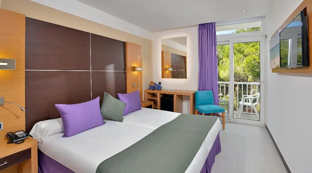 Double or Twin STANDARD Room, Hotel Isla de Cabrera, Majorca