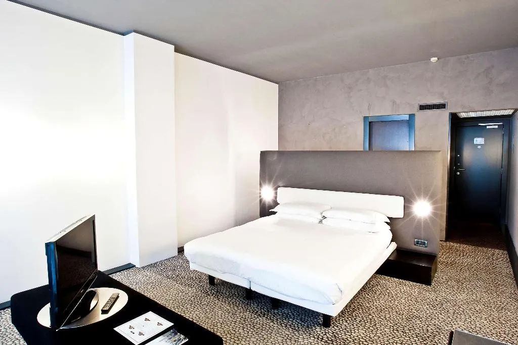Room, Hotel Ripa Roma, Rome