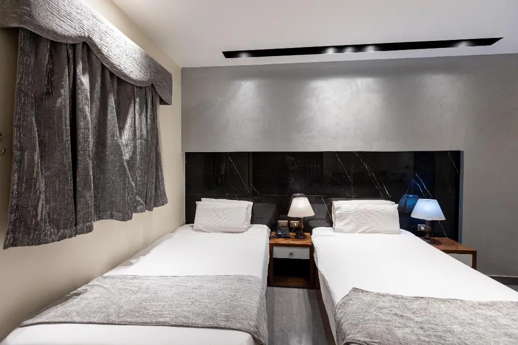 SUITE TWO BEDROOMS ONE BATHROOM Room, Pyramids Yard Hotel, Cairo