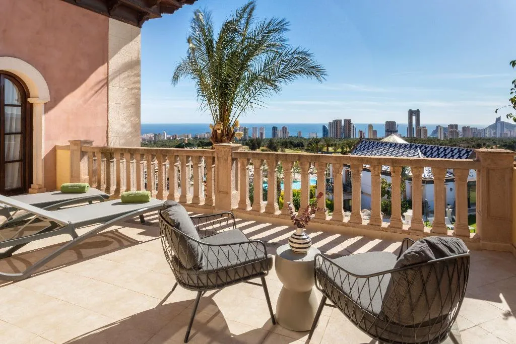 SUITE STANDARD Room, Melia Villaitana, Costa Blanca