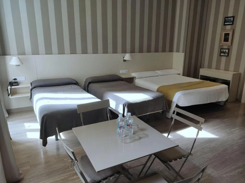 QUADRUPLE PREMIUM Room, San Lorenzo Boutique Hotel, Valencia