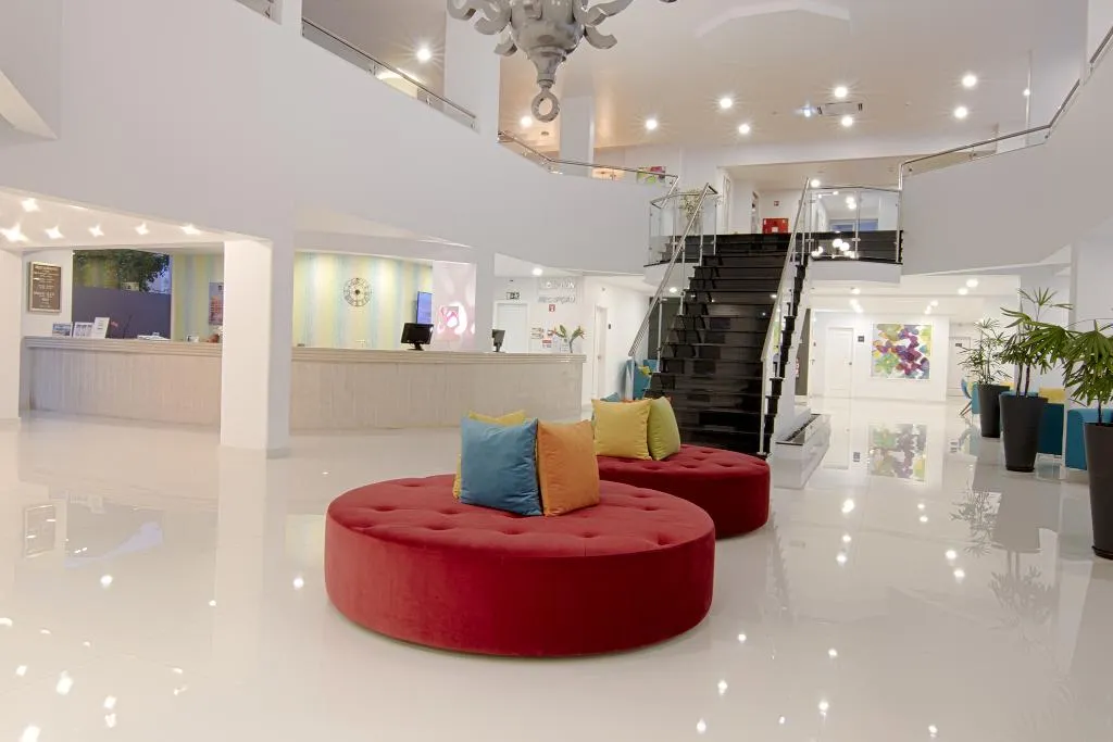 Lobby, Luna Miramar Club, Algarve