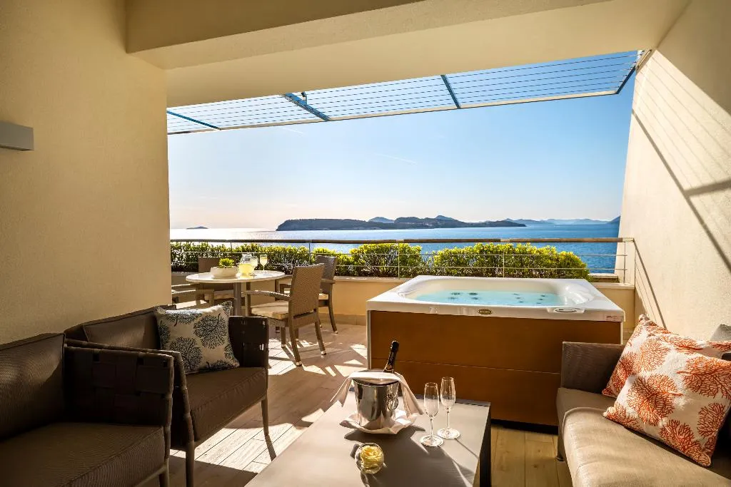 SUITE SUPERIOR SEA VIEW Room, President Hotel 5*, Valamar Collection, Dubrovnik