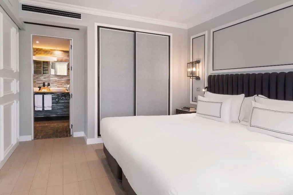 JUNIOR SUITE STANDARD Room, The Level At Meliá Sevilla, Seville
