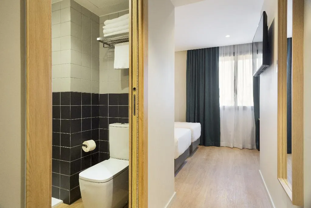 DOUBLE STANDARD Room, Brick Barcelona, Barcelona