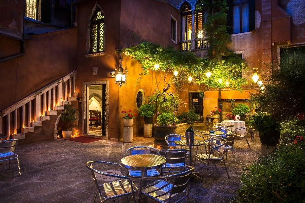 Terrace, San Moise, Venice