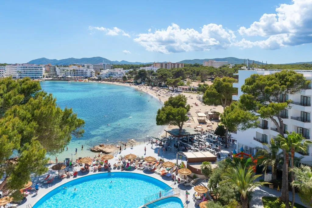 Pool, Leonardo Royal & Suites hotel Ibiza Santa Eulalia, Ibiza
