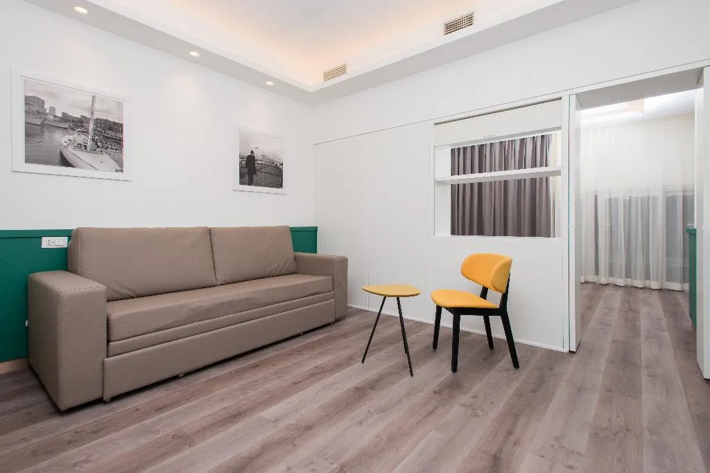 Double or Twin DELUXE Room, Smart Hotel - Naples Harbour, Naples