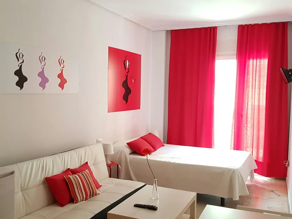 STUDIO STANDARD Room, Apartamentos Doña Lola, Seville