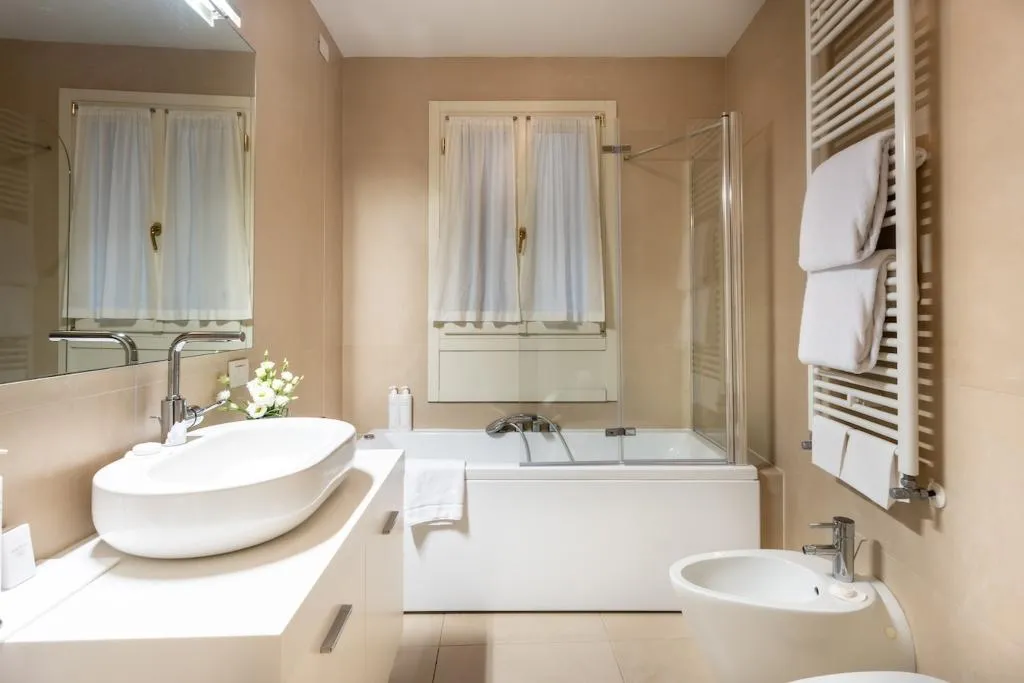APARTMENT DELUXE CAPACITY 4 Room, San Teodoro Palace  - Luxury Apartments, Venice