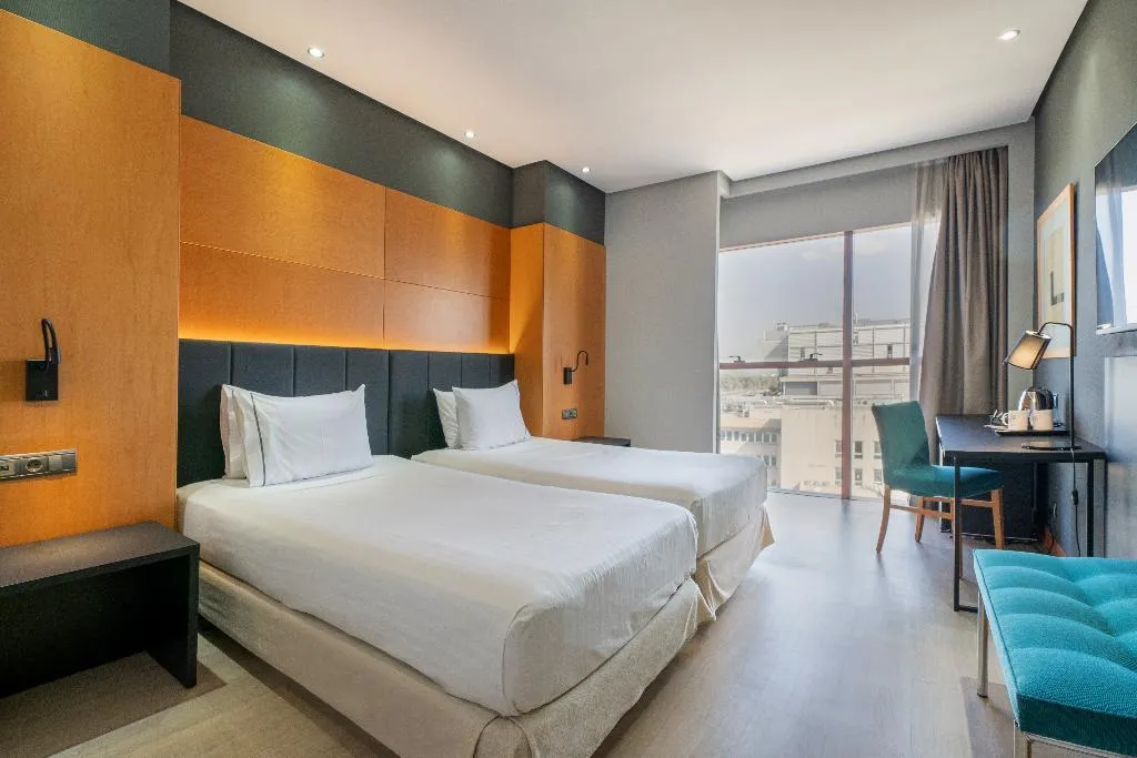 Double or Twin DELUXE Room, Eurostars Puerta Madrid, Madrid