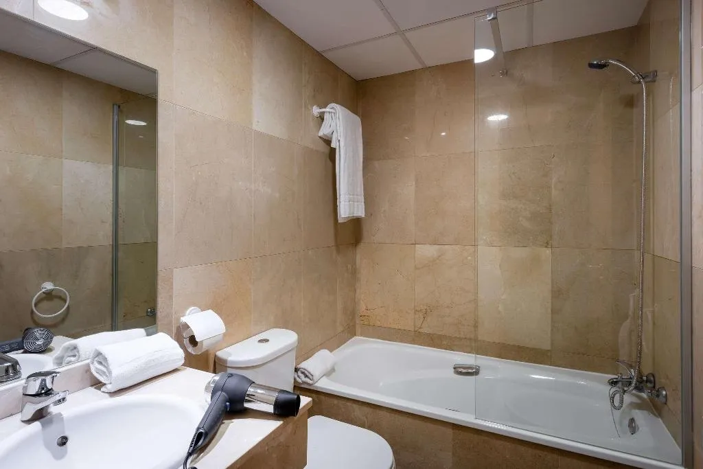 DOUBLE STANDARD Room, Madrid Airport Suites Affiliated By Melia, Madrid