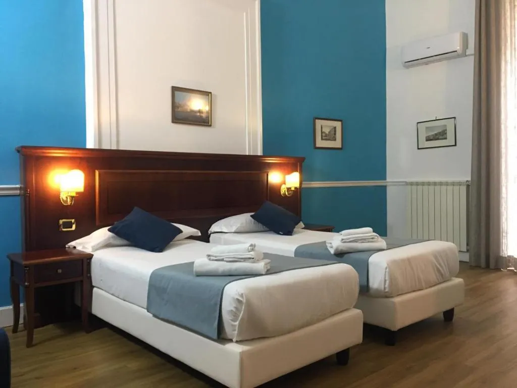 Double or Twin STANDARD Room, Napolit'amo Hotel Principe, Naples