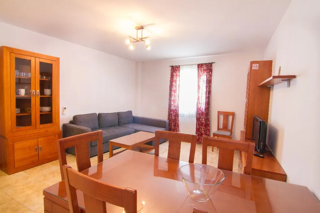 APARTMENT CAPACITY 4 TWO BEDROOMS Room, Apartamentos Turísticos Manuel Martín, Costa Del Sol