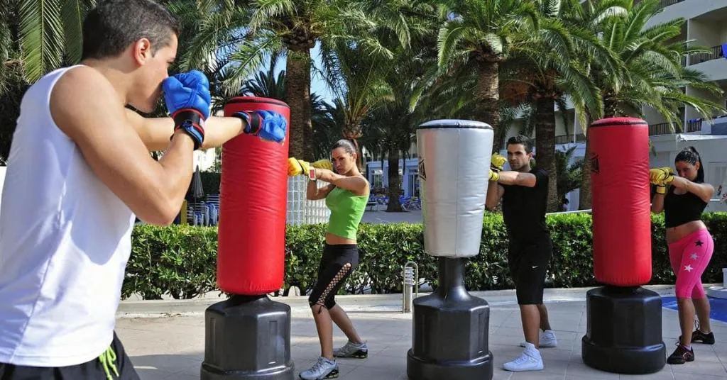 Sports and Entertainment, Sol Palmanova-Mirlos Tordos, Majorca