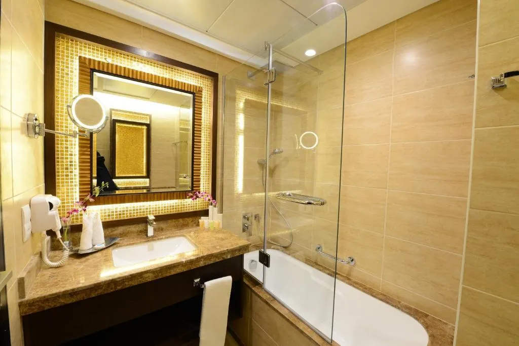 SINGLE STANDARD Room, Landmark Premier Hotel, Dubai